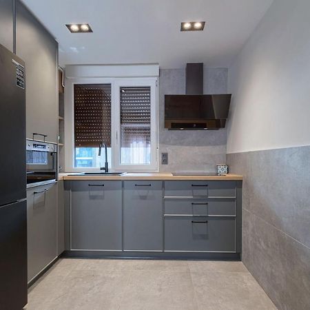 Vivienda Turistica De Diseno Elegante Apartment Билбао Екстериор снимка