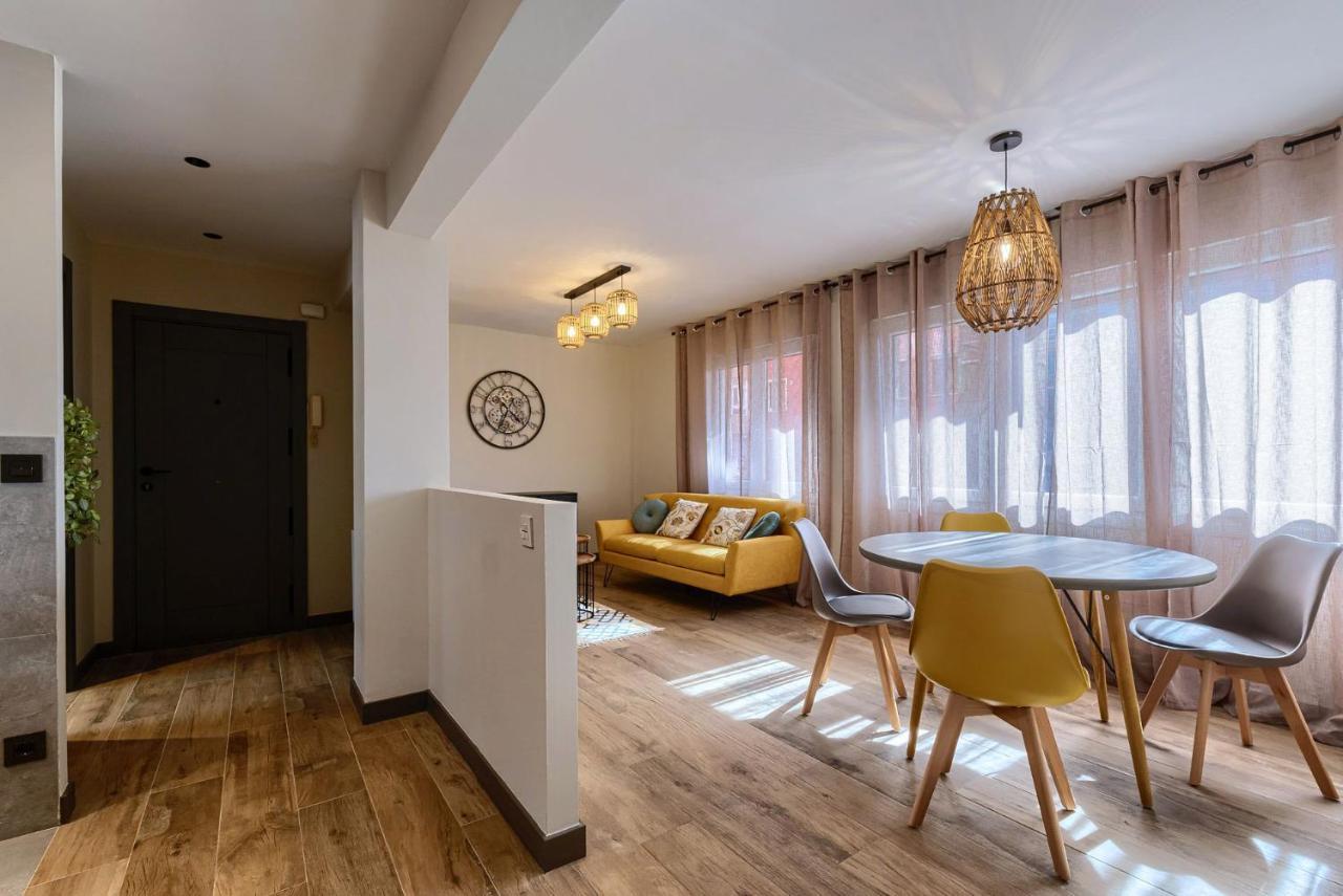 Vivienda Turistica De Diseno Elegante Apartment Билбао Екстериор снимка