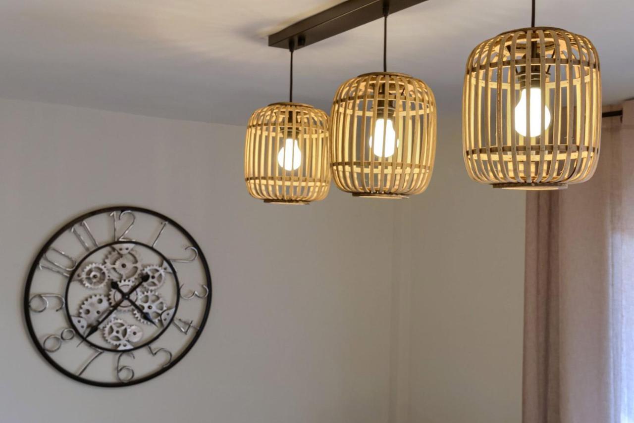 Vivienda Turistica De Diseno Elegante Apartment Билбао Екстериор снимка